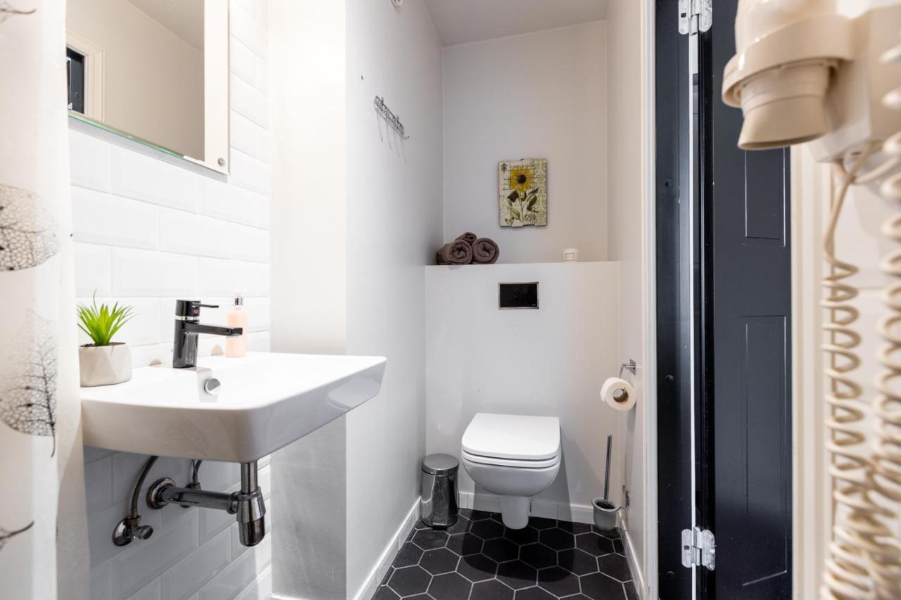 Stylish Studio In Perfect Location, 24H Reception Apartment Tallinn Exterior foto